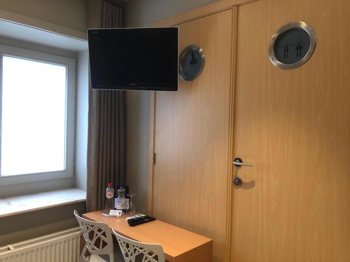 Hotel Duivels Paterke Harelbeeksestraat 29, 8500 Кортрейк Экстерьер фото