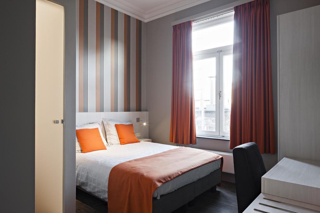 Hotel Duivels Paterke Harelbeeksestraat 29, 8500 Кортрейк Экстерьер фото