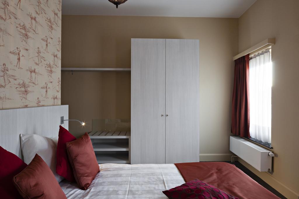 Hotel Duivels Paterke Harelbeeksestraat 29, 8500 Кортрейк Экстерьер фото